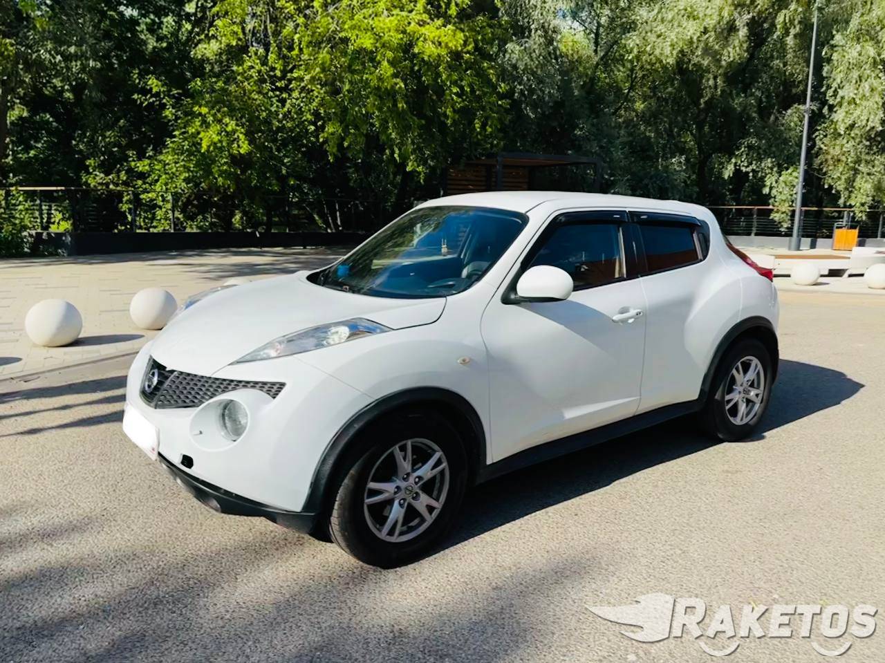 Nissan Juke белый перламутр